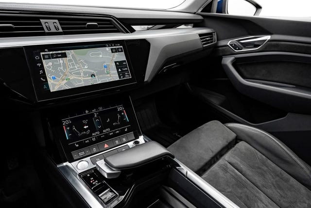2020 AUDI E-TRON - 21