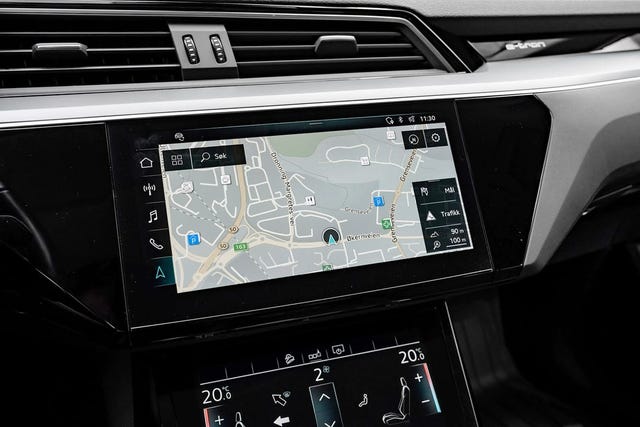 2020 AUDI E-TRON - 25