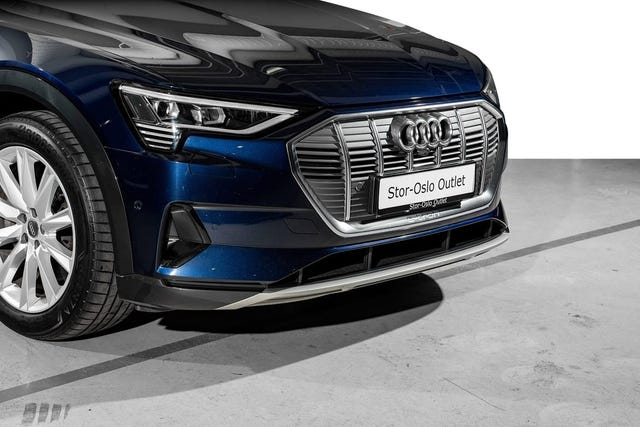 WAUZZZGEXLB025755 2020 AUDI E-TRON-1
