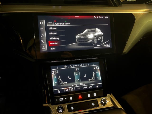 2021 AUDI E-TRON - 28