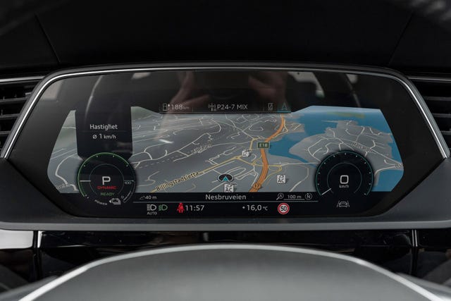 2020 AUDI E-TRON - 15