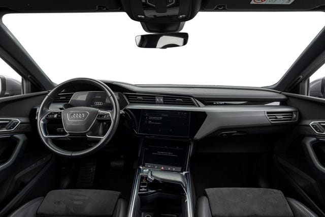 2020 AUDI E-TRON - 10
