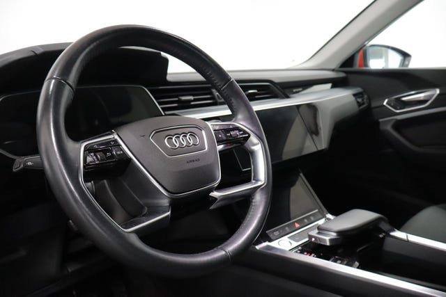 2020 AUDI E-TRON - 8