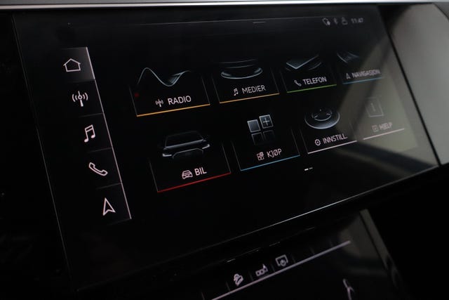 2020 AUDI E-TRON - 20