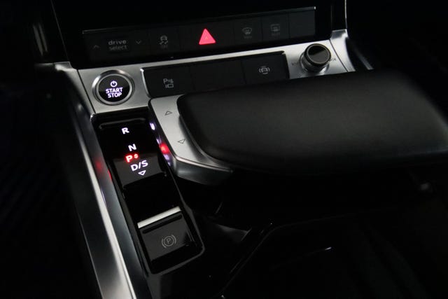 2021 AUDI E-TRON - 16