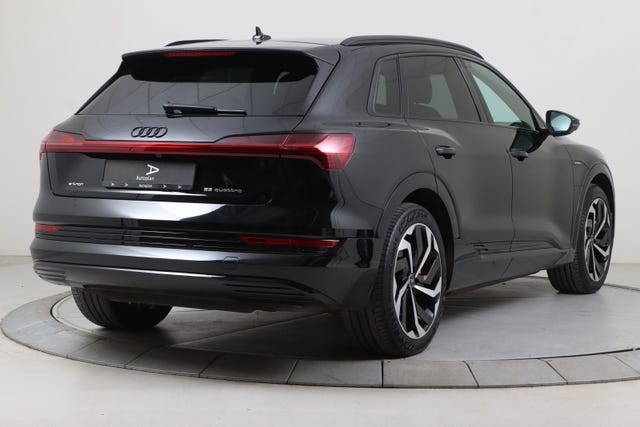 WAUZZZGEXMB043626 2021 AUDI E-TRON-4