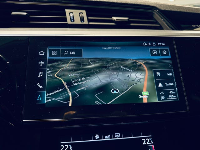 2020 AUDI E-TRON - 13