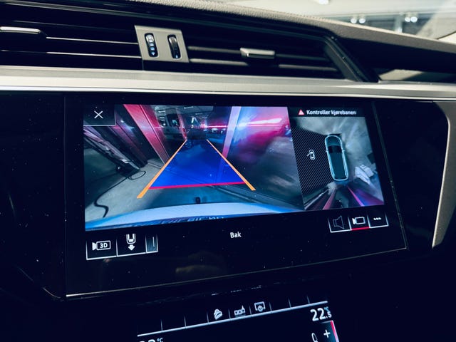 2020 AUDI E-TRON - 9