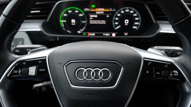 2021 AUDI E-TRON - 32