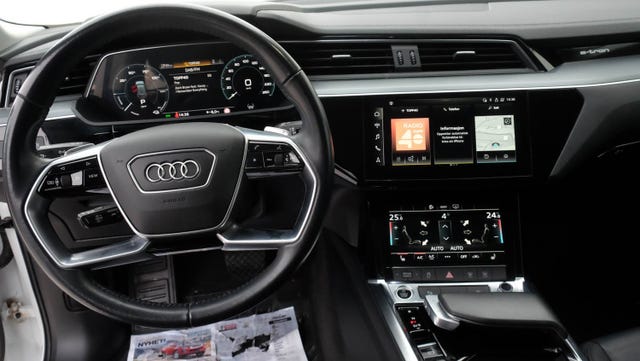 2021 AUDI E-TRON - 17