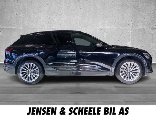 2020 AUDI E-TRON - 10