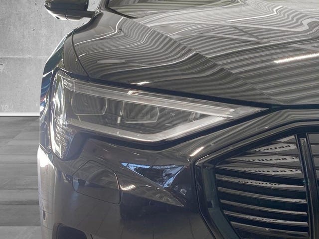 WAUZZZGE8LB038567 2020 AUDI E-TRON-1