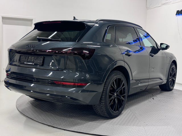 WAUZZZGE8LB023907 2020 AUDI E-TRON-3