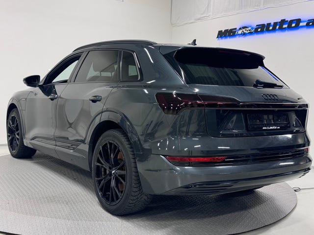 WAUZZZGE8LB023907 2020 AUDI E-TRON-5