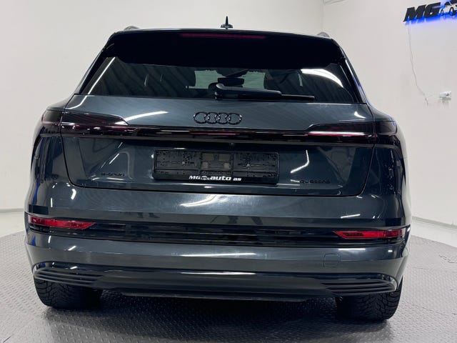 WAUZZZGE8LB023907 2020 AUDI E-TRON-4