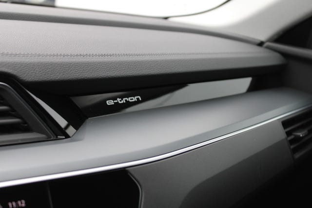 2020 AUDI E-TRON - 35