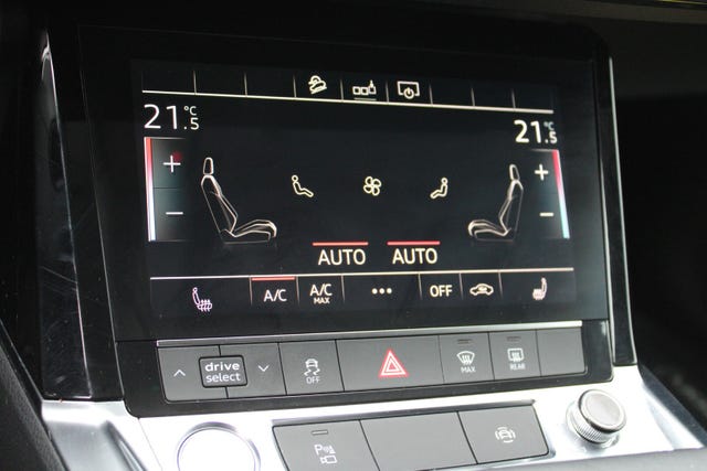 2020 AUDI E-TRON - 42