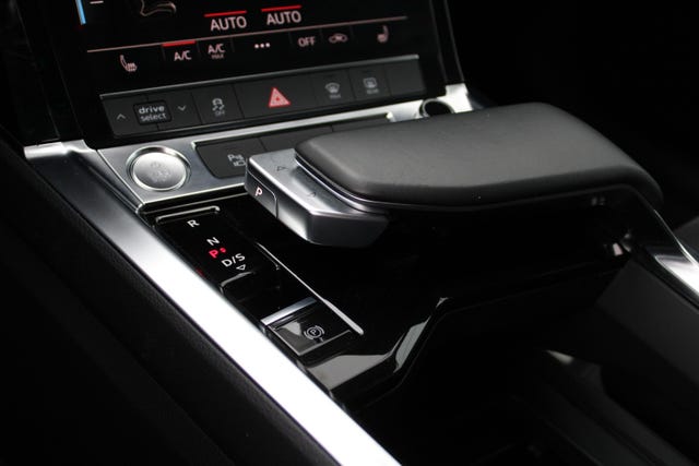 2020 AUDI E-TRON - 40