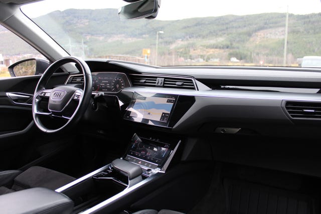 2020 AUDI E-TRON - 20
