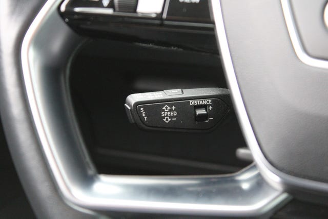 2020 AUDI E-TRON - 28