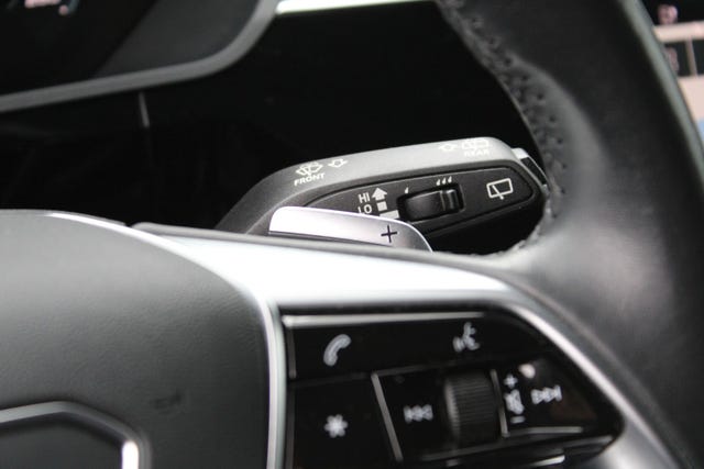 2020 AUDI E-TRON - 33