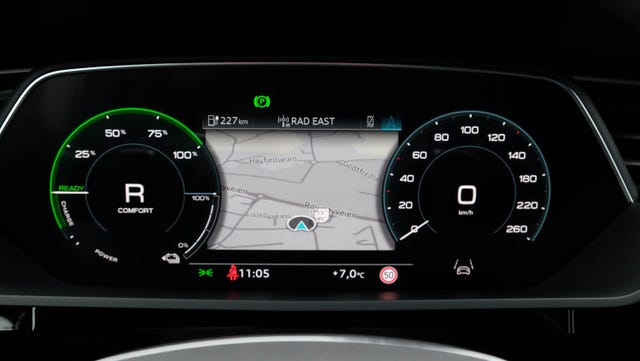 2021 AUDI E-TRON - 33