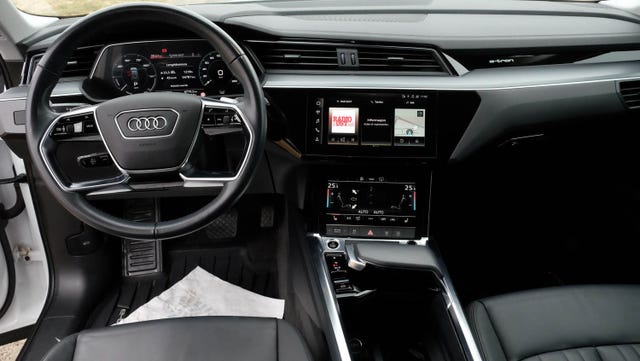 2021 AUDI E-TRON - 15