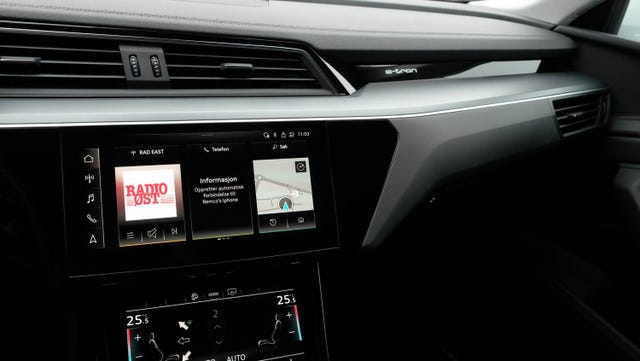 2021 AUDI E-TRON - 20