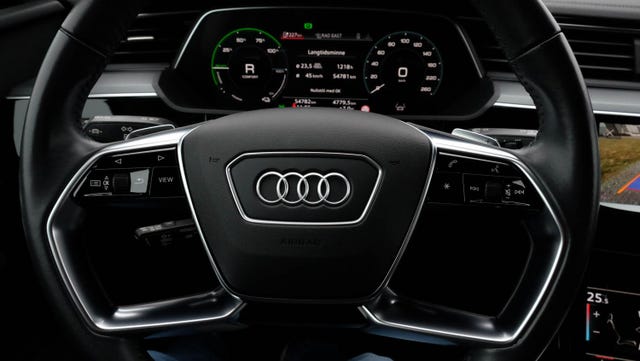 2021 AUDI E-TRON - 31