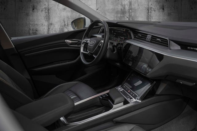2020 AUDI E-TRON - 22