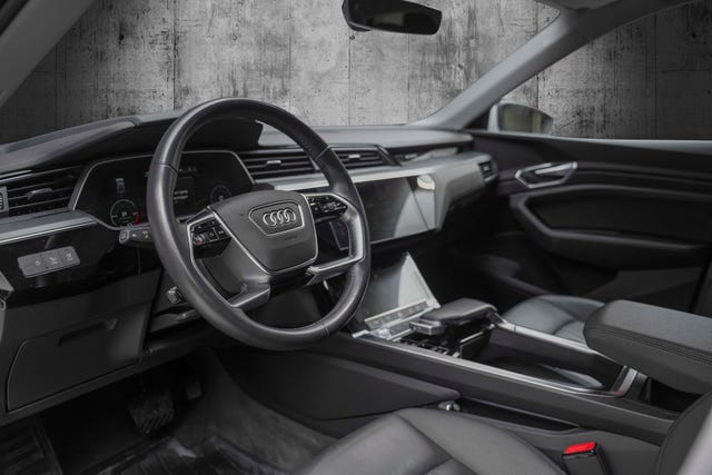 2020 AUDI E-TRON - 14