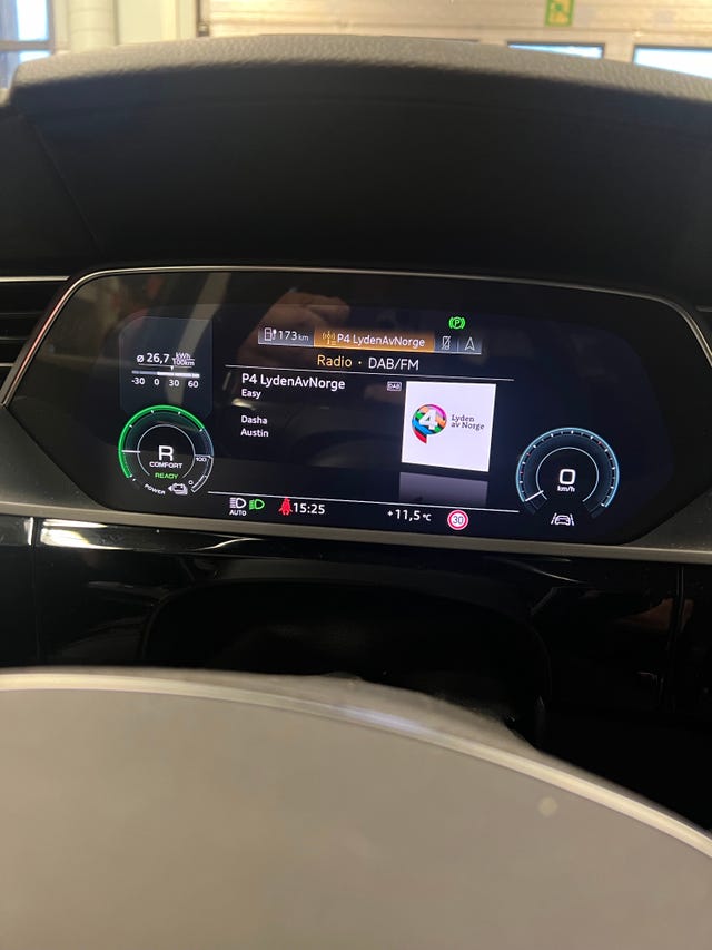 2020 AUDI E-TRON - 8