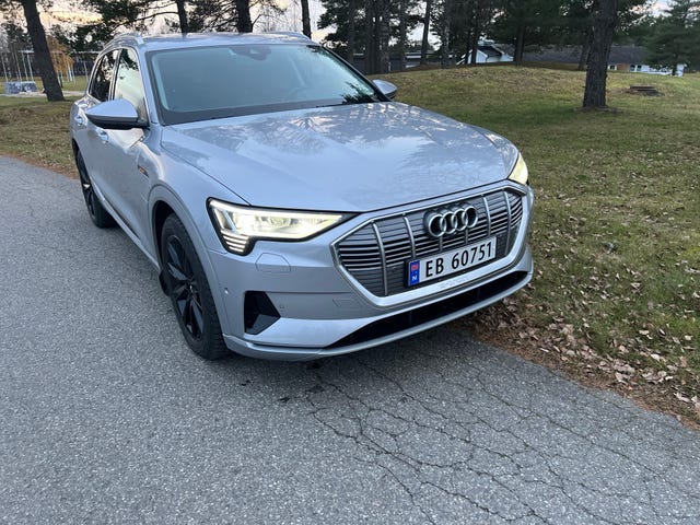 WAUZZZGE2LB017942 2020 AUDI E-TRON-1