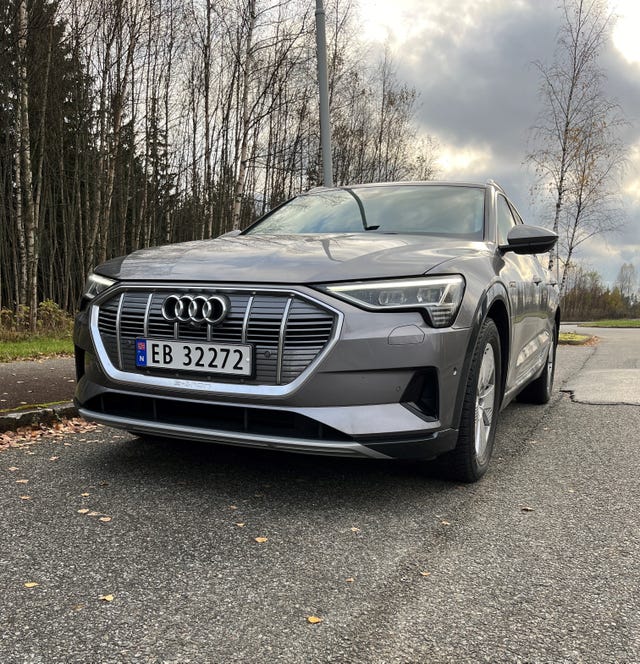 WAUZZZGE8LB022580 2020 AUDI E-TRON-0