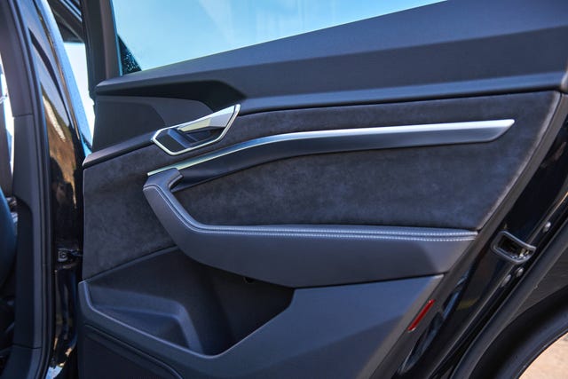 2020 AUDI E-TRON - 16