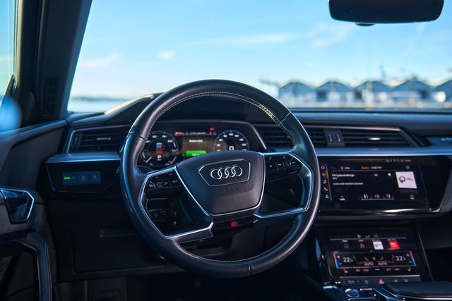 2020 AUDI E-TRON - 20