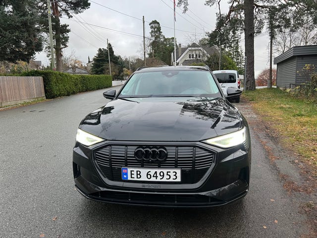 WAUZZZGE9LB039517 2020 AUDI E-TRON-1