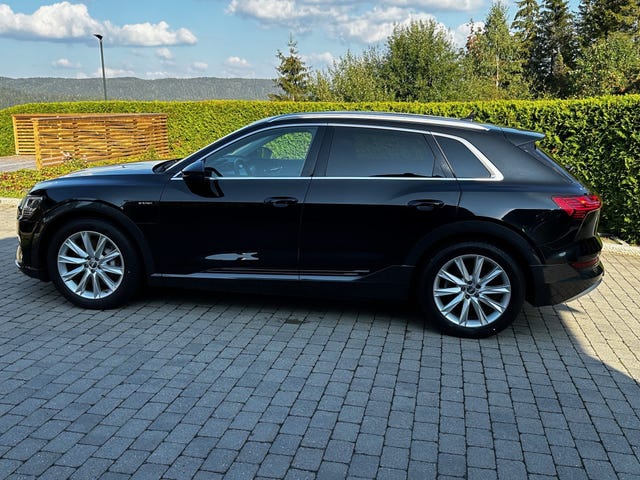 WAUZZZGEXLB025335 2020 AUDI E-TRON-5