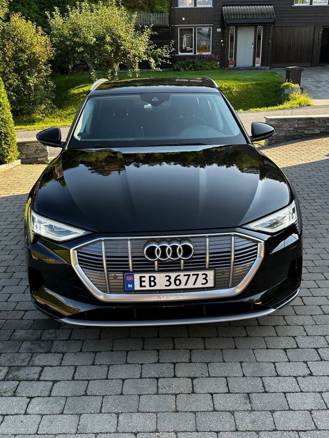 WAUZZZGEXLB025335 2020 AUDI E-TRON-4