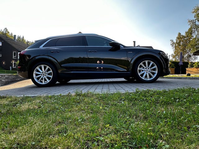 2020 AUDI E-TRON - 14