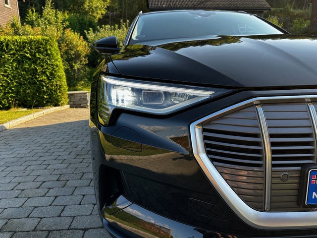 WAUZZZGEXLB025335 2020 AUDI E-TRON-3