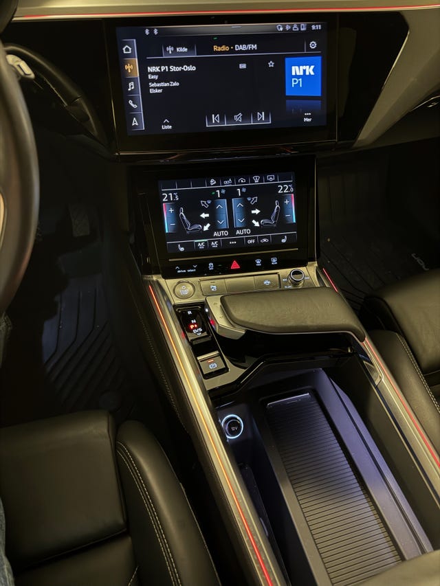 2020 AUDI E-TRON - 9