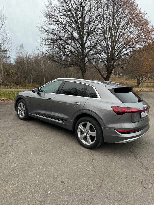 WAUZZZGE4LB008059 2020 AUDI E-TRON-2