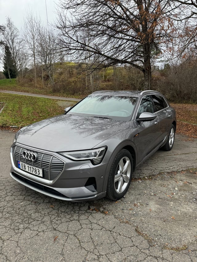 WAUZZZGE4LB008059 2020 AUDI E-TRON-1