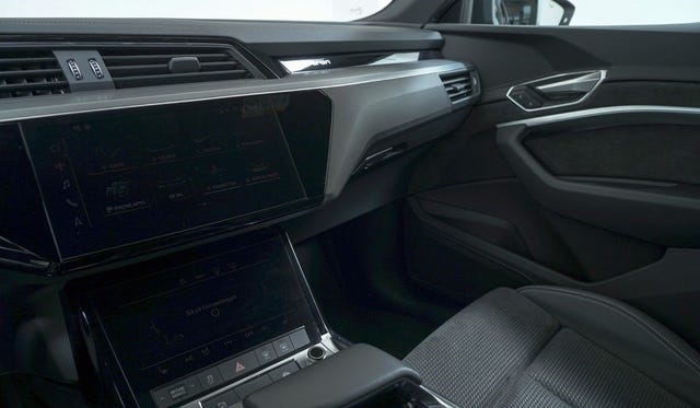 2021 AUDI E-TRON - 18