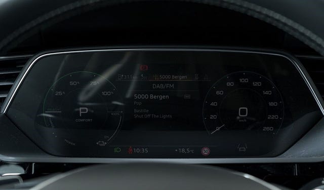 2021 AUDI E-TRON - 17