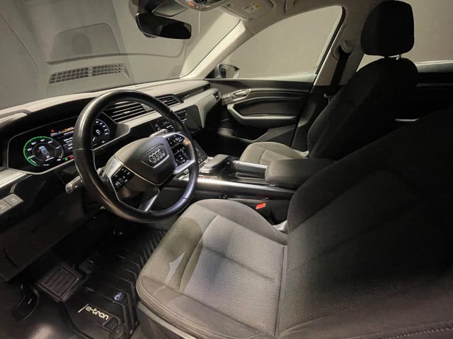 2020 AUDI E-TRON - 11