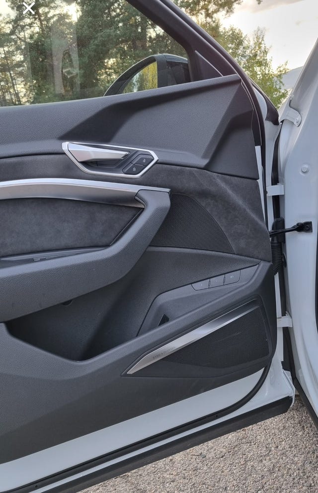 2020 AUDI E-TRON - 15