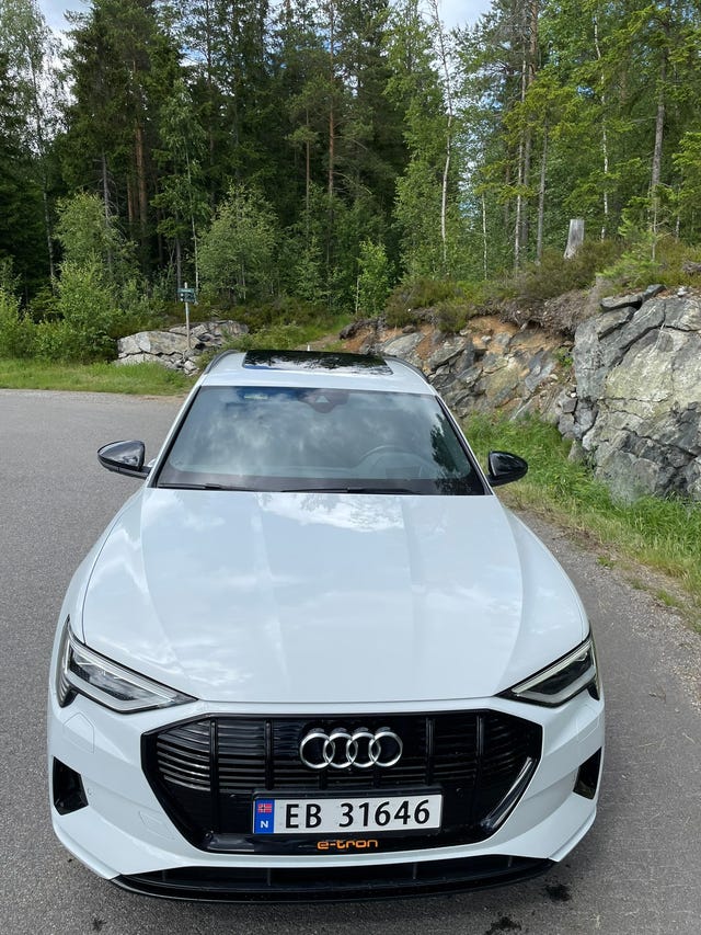 WAUZZZGE0LB022203 2020 AUDI E-TRON-3