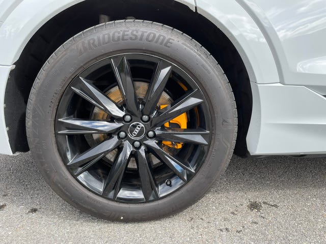 WAUZZZGE0LB022203 2020 AUDI E-TRON-4